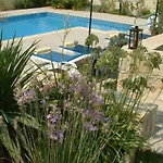 Bay Villa *
