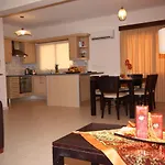 Villa Bay *