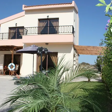 Bay * Pissouri